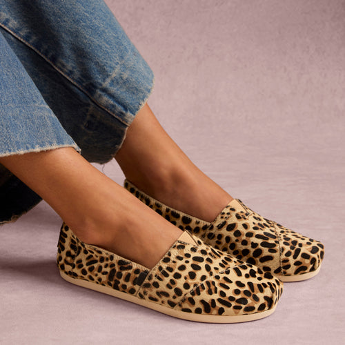 On model image of the Womens Alpargata Classic Brown Sugar Leopard Print Hair Leather