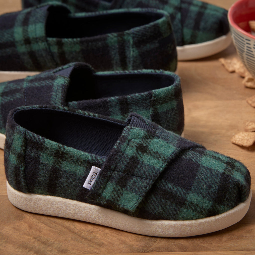 Toddler Youth Shoe Alpargata Classic in Navy Plaid Laydown Image