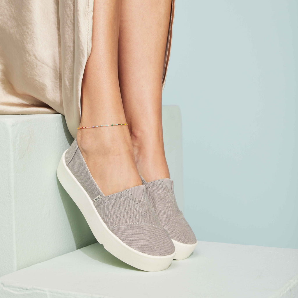 Verona Slip On Platform Sneaker In Grey Up Close Detail Shot