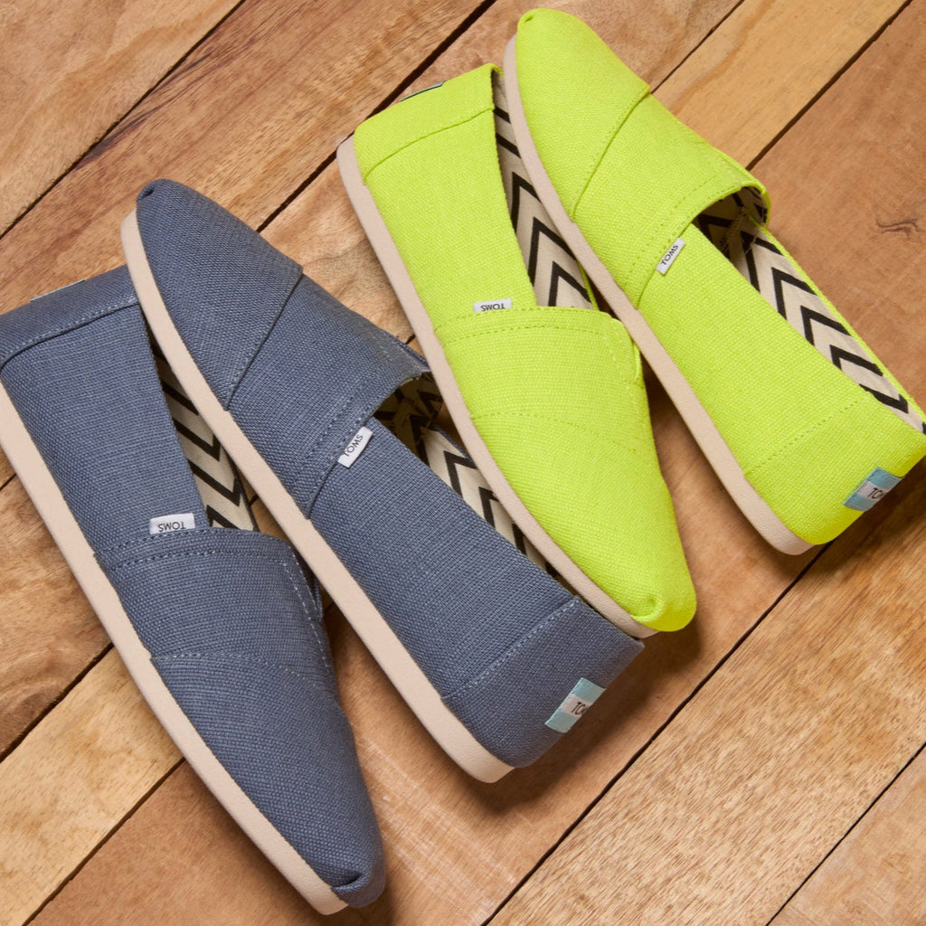Laydown image of the bright lime heritage canvas Alpargata